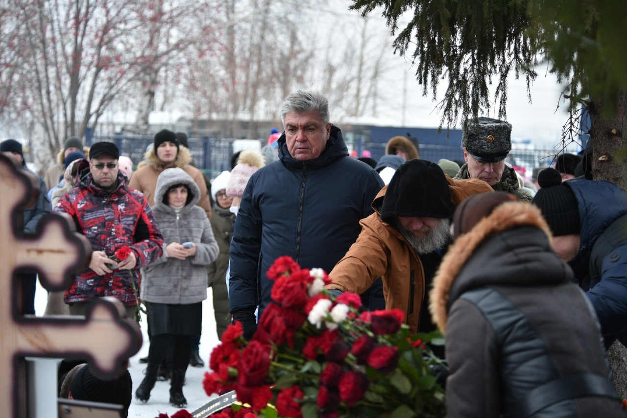 Похороны народного доктора Николая Зотова
